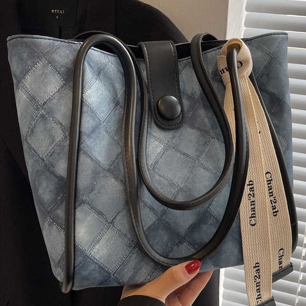 evening bags female shopper shoulder bag large denim plaid pattern dark blue pu leather ladies tote bags ribbons decoration women's han
evening bags female shopper shoulder bag large denim plaid pattern dark blue pu leather ladies tote bags ribbons decoration women's han