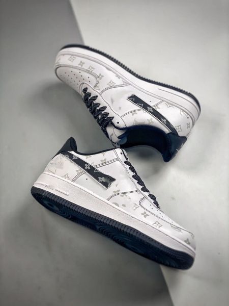 authentic outdoor forces running shoes 2023 girls boys 1 low 07 white black metallic sliver sportswear lifestyles designer sneakers, Red;white
authentic outdoor forces running shoes 2023 girls boys 1 low 07 white black metallic sliver sportswear lifestyles designer sneakers, Red;white