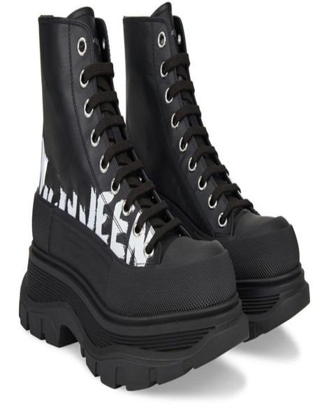 designers tread slick boots womens casual shoes platform ankle boot triple black canvas royal magnolia canvas luxurys mcqueens wom3141876
designers tread slick boots womens casual shoes platform ankle boot triple black canvas royal magnolia canvas luxurys mcqueens wom3141876