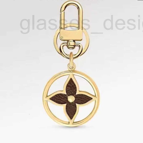 key rings designer new m01207 old flower leather keychain hardware accessories keyring quhx, Slivery;golden
key rings designer new m01207 old flower leather keychain hardware accessories keyring quhx, Slivery;golden