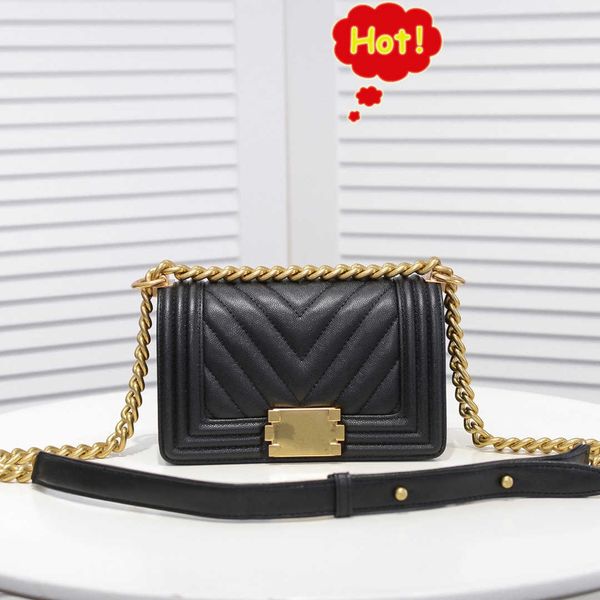 fashion luxury designer women's shoulder bags crossbody purses messenger chain bag leather totes clutch bags wallet v-shaped diamond me
fashion luxury designer women's shoulder bags crossbody purses messenger chain bag leather totes clutch bags wallet v-shaped diamond me