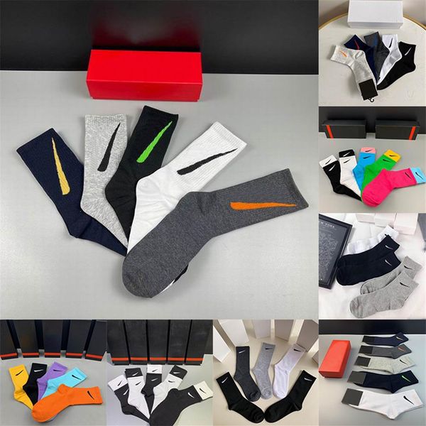 designer mens womens socks five pair sports winter mesh letter printed sock embroidery cotton man woman with box2458, Black
designer mens womens socks five pair sports winter mesh letter printed sock embroidery cotton man woman with box2458, Black