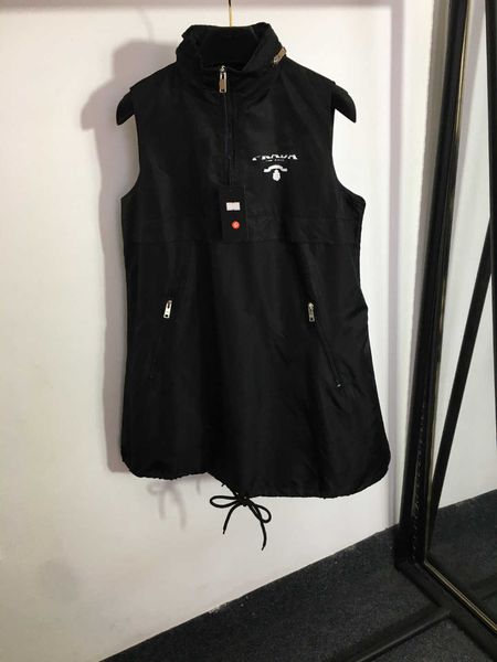 23ss summer dresses women dress womens designer clothing zip pocket hem drawstring sleeveless hooded vest dress womens clothing, Black;gray
23ss summer dresses women dress womens designer clothing zip pocket hem drawstring sleeveless hooded vest dress womens clothing, Black;gray