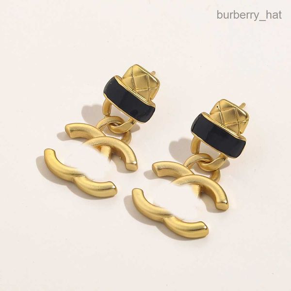 gold earrings earings designer lucky charm women diamonds party wedding rhinestone birthday gift luxury brand european american pendant, Golden;silver
gold earrings earings designer lucky charm women diamonds party wedding rhinestone birthday gift luxury brand european american pendant, Golden;silver