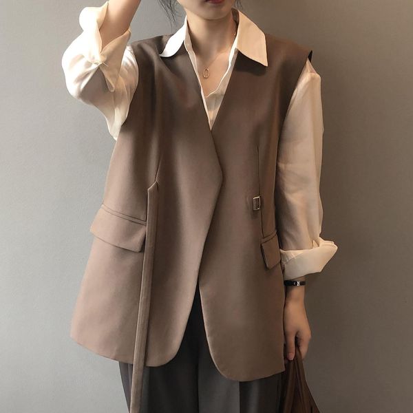 vests sleeveless vest women's 2022 spring new korean version loose and thin casual temperament outer wear vest professional wear, Black;white
vests sleeveless vest women's 2022 spring new korean version loose and thin casual temperament outer wear vest professional wear, Black;white