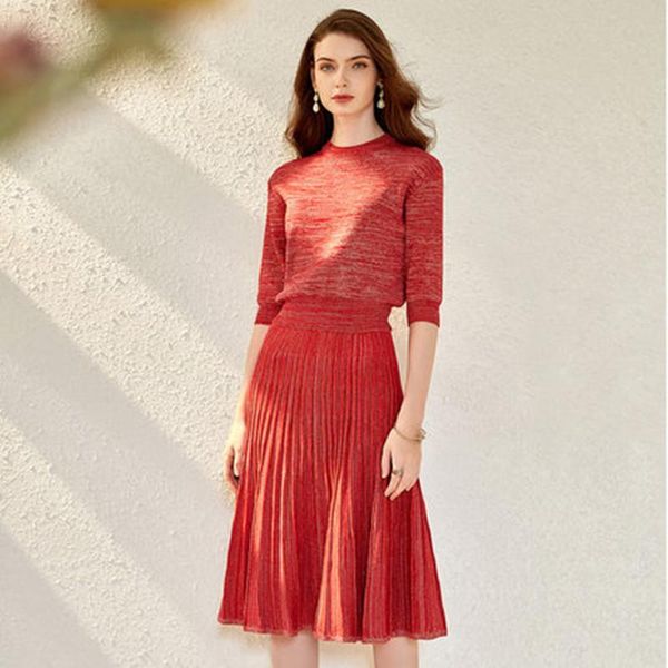 dress 2020 nieuwe herfst vrouwen breien lurex trui 2 delige set half mouw trui en solide geplooide rok 2 stuks pak, White
dress 2020 nieuwe herfst vrouwen breien lurex trui 2 delige set half mouw trui en solide geplooide rok 2 stuks pak, White