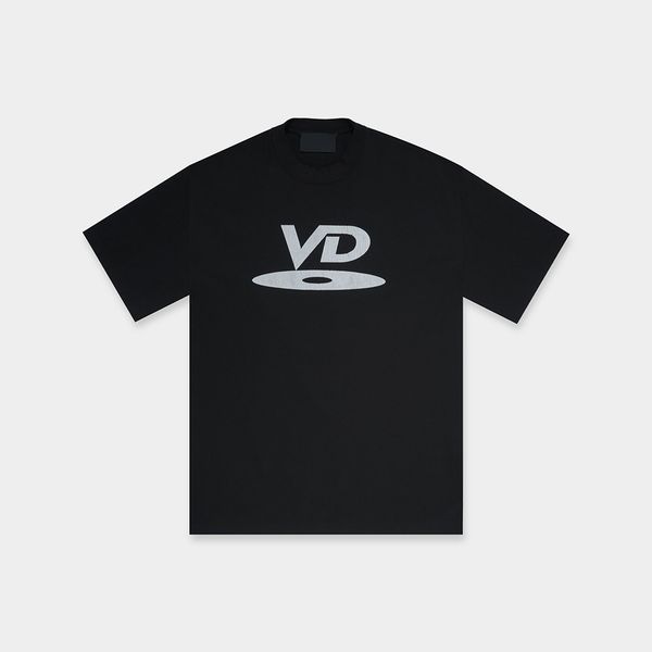 new classic woman men's t-shirts 23ss hip-hop vintage washed vd letter printed tee casual summer short sleeve fashion breathable high s, White;black
new classic woman men's t-shirts 23ss hip-hop vintage washed vd letter printed tee casual summer short sleeve fashion breathable high s, White;black
