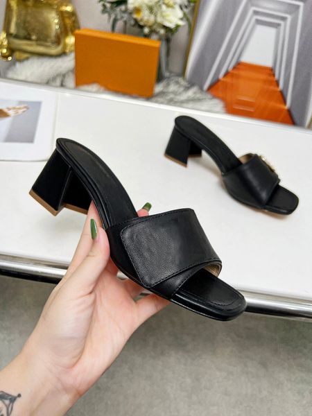 women shake sandal slippers calf leather female 2.2-inch heel indoor casual sandals summer designer luxury fashion ladies beach outdoors fla, Black
women shake sandal slippers calf leather female 2.2-inch heel indoor casual sandals summer designer luxury fashion ladies beach outdoors fla, Black