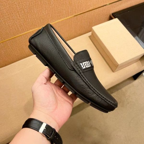 boots trendy and fashionable new casual shoes featuring a layer of cowhide, comfortable and luxurious men's favorite lining, Black
boots trendy and fashionable new casual shoes featuring a layer of cowhide, comfortable and luxurious men's favorite lining, Black