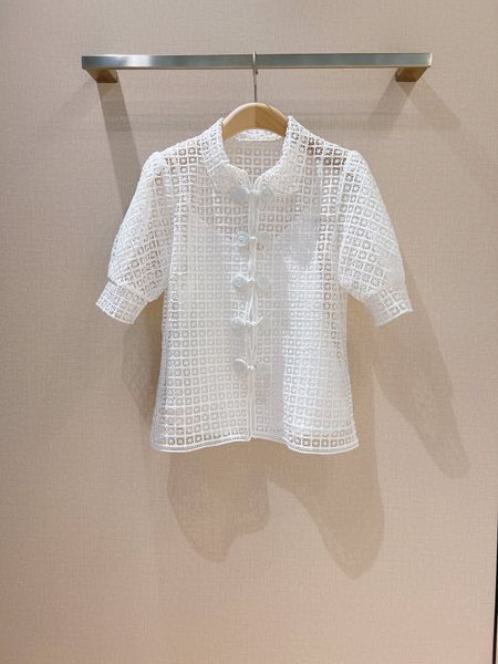 women's blouses & shirts 2023 european luxury designer designs a small lapel lace water soluble floral short top, White
women's blouses & shirts 2023 european luxury designer designs a small lapel lace water soluble floral short top, White