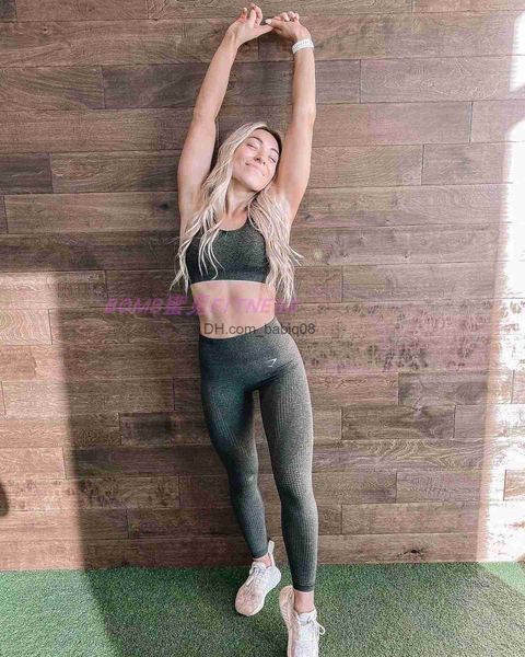 yoga outfits shark fi pants women's vital snow flower high waist lifting hip tight exercise t2304213
yoga outfits shark fi pants women's vital snow flower high waist lifting hip tight exercise t2304213