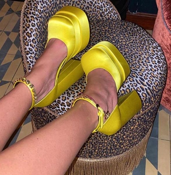 new brand women sandals summer shoes thick high heels platform black red yellow dress party wedding shoes woman pumps4243112
new brand women sandals summer shoes thick high heels platform black red yellow dress party wedding shoes woman pumps4243112