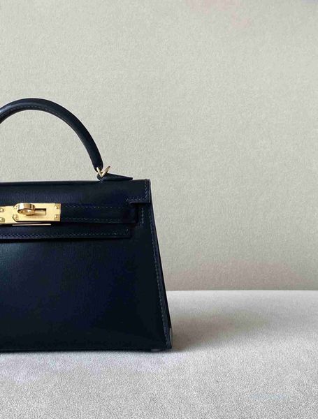 herm es genuine 2023 designer kelly leather 2 swift bags bag box black gold glossy face bag women's bag mini bag crossbody bag 19cm fup
herm es genuine 2023 designer kelly leather 2 swift bags bag box black gold glossy face bag women's bag mini bag crossbody bag 19cm fup