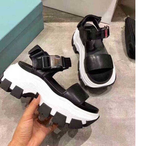 2023 summer p family cowhide dad shoes women's flat button thick soled muffin raised open toe gear sandals, Black
2023 summer p family cowhide dad shoes women's flat button thick soled muffin raised open toe gear sandals, Black