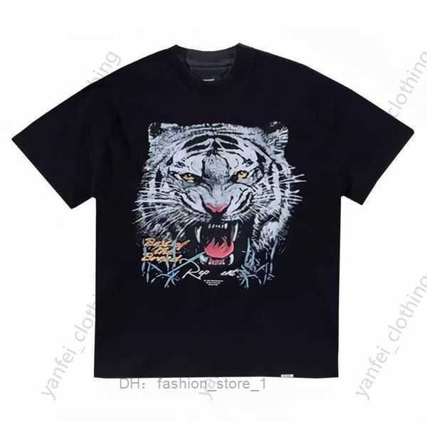 men's t-shirts 2023 summer mens designers represents t shirts loose popular in the uk fashion brands cotton shirt graphic printing tee, White;black
men's t-shirts 2023 summer mens designers represents t shirts loose popular in the uk fashion brands cotton shirt graphic printing tee, White;black