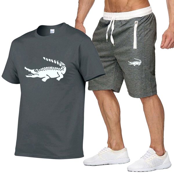 mens tracksuits cartelo tshirt and shorts two piece set breathable sportswear brand run fitness casual clothes sport tee 230420, Gray
mens tracksuits cartelo tshirt and shorts two piece set breathable sportswear brand run fitness casual clothes sport tee 230420, Gray