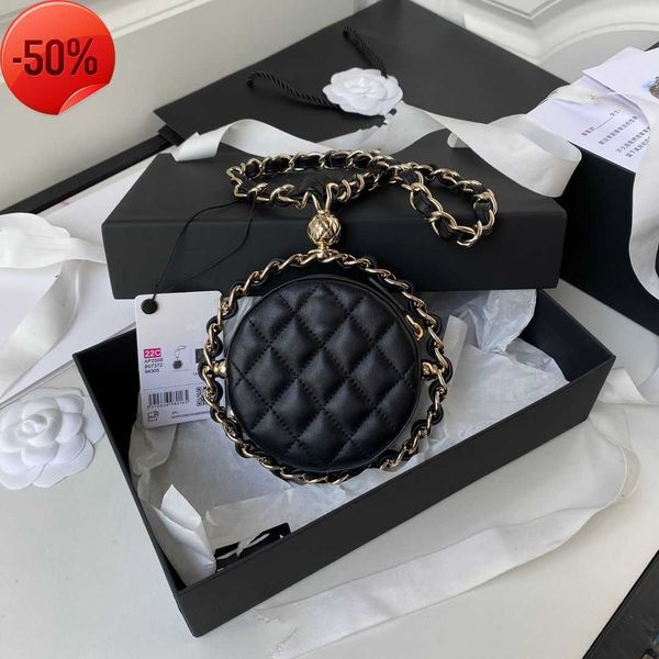 luxury channel lambskin mini round bag vintage real leather 7a premium camera classic handbag designer women's men's purse famous
luxury channel lambskin mini round bag vintage real leather 7a premium camera classic handbag designer women's men's purse famous