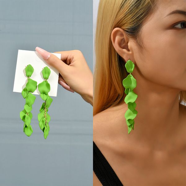 dangle chandelier fashion acrylic flower petals korean long dangle earrings for women trend luxury design sweet pendientes jewelry modern, Silver
dangle chandelier fashion acrylic flower petals korean long dangle earrings for women trend luxury design sweet pendientes jewelry modern, Silver