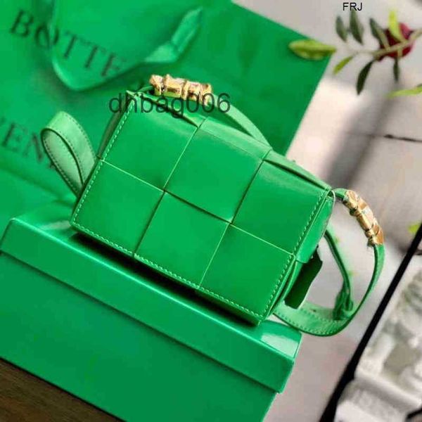 designer bottegas bags venetas cassettes 2023handbag woven tofu cow leather shoulder belt single diagonal span small square kpml have logo f
designer bottegas bags venetas cassettes 2023handbag woven tofu cow leather shoulder belt single diagonal span small square kpml have logo f
