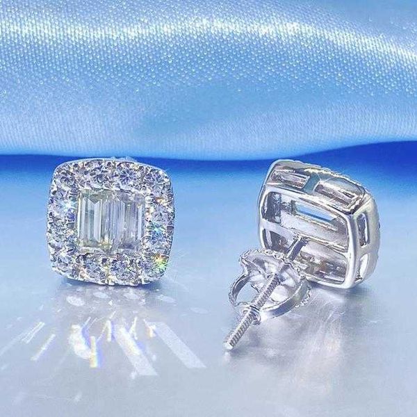 wholesale women 925 silver jewelry iced out vvs moissanite earring custom gold cross heart stud earring
wholesale women 925 silver jewelry iced out vvs moissanite earring custom gold cross heart stud earring