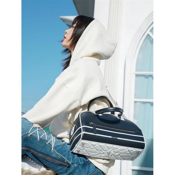 bowling bag super power essential for pragmatists genuine leather women handbag fashion female crossbody handbags tote lady should2444, Black;red
bowling bag super power essential for pragmatists genuine leather women handbag fashion female crossbody handbags tote lady should2444, Black;red