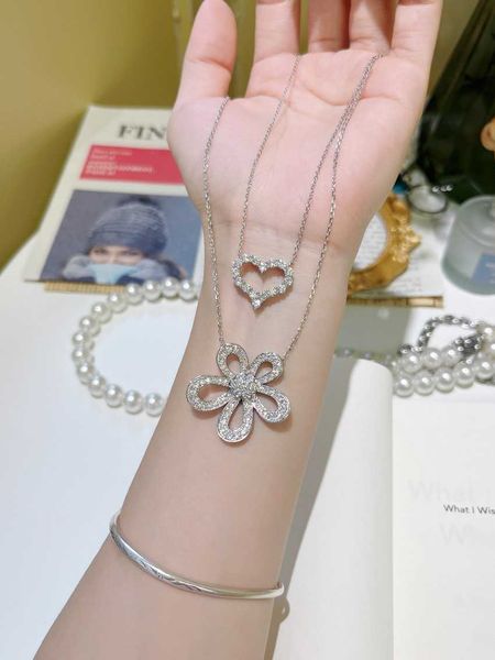 925 sterling silver with diamonds big flower tiffy love necklace sunflower light luxury ins style collar chain, Black
925 sterling silver with diamonds big flower tiffy love necklace sunflower light luxury ins style collar chain, Black