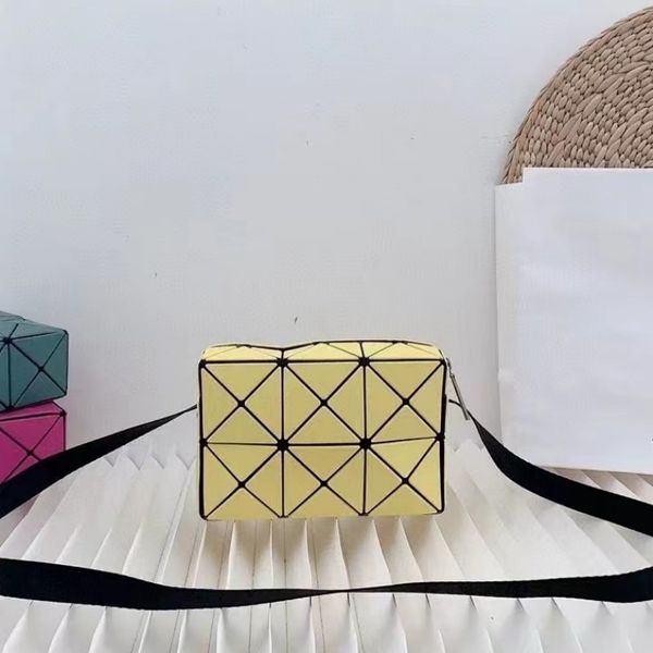 spring and summer new linger bag, pillow bag, small square box bag, one-shoulder cross-body bag, women's bag
spring and summer new linger bag, pillow bag, small square box bag, one-shoulder cross-body bag, women's bag