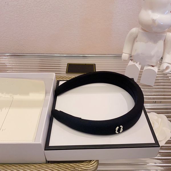 with box designers letter headbands girls vintage black color sponge headband wide hair bands women hair hoop accessories, Silver
with box designers letter headbands girls vintage black color sponge headband wide hair bands women hair hoop accessories, Silver