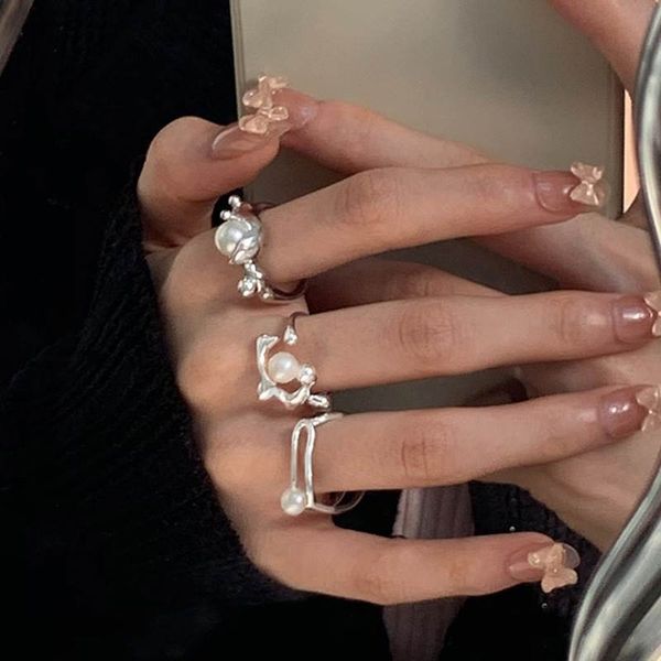 vintage rings small design ins cold wind contracted senior french fold sense pearl ring female students open finger ring class rings unique, Silver
vintage rings small design ins cold wind contracted senior french fold sense pearl ring female students open finger ring class rings unique, Silver