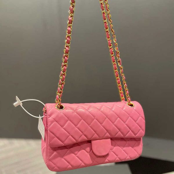 new designer crossbody bags cc women shoulder bags chain designer bag clutch flap wallet check thread purse letters solid hasp square stripe
new designer crossbody bags cc women shoulder bags chain designer bag clutch flap wallet check thread purse letters solid hasp square stripe