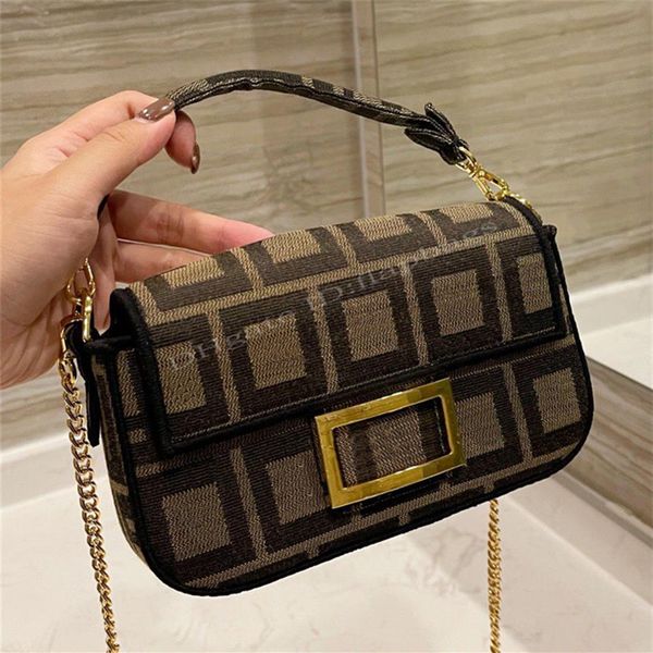 wallets shoulder chain crossbody bag handbags tote baguette embroidery hasp double letters purses totes backpack 2021 women bags l2477, Red;black
wallets shoulder chain crossbody bag handbags tote baguette embroidery hasp double letters purses totes backpack 2021 women bags l2477, Red;black