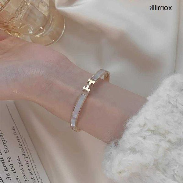 hermm classics couple style korean version gold bracelet female fashion inlay niche design ins chaowang red titanium steel tuwu, Black
hermm classics couple style korean version gold bracelet female fashion inlay niche design ins chaowang red titanium steel tuwu, Black