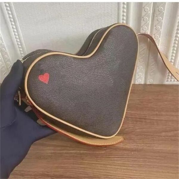 designer luxury handbags womens designer mini bags red heart shape bag coin purse luxurious shoulder cross body small handbag pouch
designer luxury handbags womens designer mini bags red heart shape bag coin purse luxurious shoulder cross body small handbag pouch