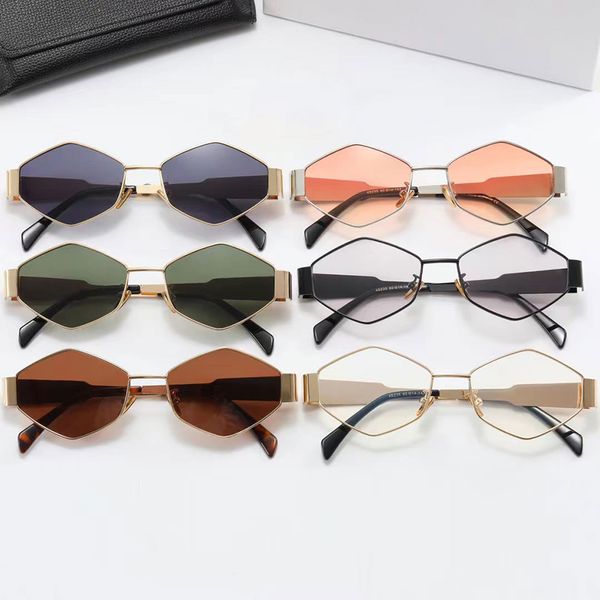 Designer Sunglasses for Women Luxury Men Sunglasses Oval Gold Silver Plated Metal Frame Polarized Sunglasses for Beach Sun Proof
Designer Sunglasses for Women Luxury Men Sunglasses Oval Gold Silver Plated Metal Frame Polarized Sunglasses for Beach Sun Proof