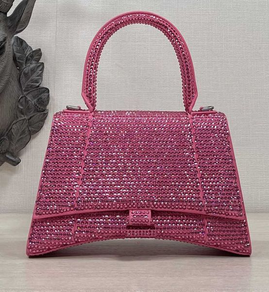 evening bags rhinestone hourglass bag quality shimmer crossbody crescent bag handbag women hobo purses real genuine leather diamonds shoulde
evening bags rhinestone hourglass bag quality shimmer crossbody crescent bag handbag women hobo purses real genuine leather diamonds shoulde