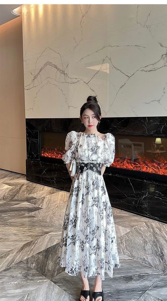 floral cut embroidery pearlescent yarn fabric dress light luxury and elegance senior sense temperament roll waist slim floral waist seal dre, Black;gray
floral cut embroidery pearlescent yarn fabric dress light luxury and elegance senior sense temperament roll waist slim floral waist seal dre, Black;gray