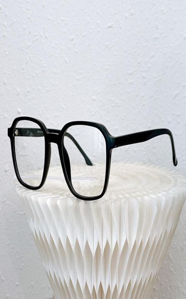 womens eyeglasses frame clear lens men sun gasses fashion style protects eyes uv400 with case 932574987290, Silver
womens eyeglasses frame clear lens men sun gasses fashion style protects eyes uv400 with case 932574987290, Silver