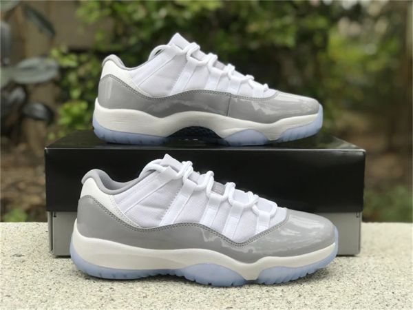 2023 authentic shoes 11 low cement grey basketball shoe av2187-140 white/university blue-cement grey outdoor sneakers trainers with original, Red;white
2023 authentic shoes 11 low cement grey basketball shoe av2187-140 white/university blue-cement grey outdoor sneakers trainers with original, Red;white