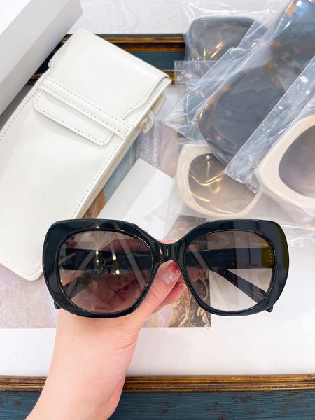 luxury designer brand sunglasses designer sunglass eyeglass women men glasses womens sun glass uv400 lens with box dpss cl40226u, White;black
luxury designer brand sunglasses designer sunglass eyeglass women men glasses womens sun glass uv400 lens with box dpss cl40226u, White;black