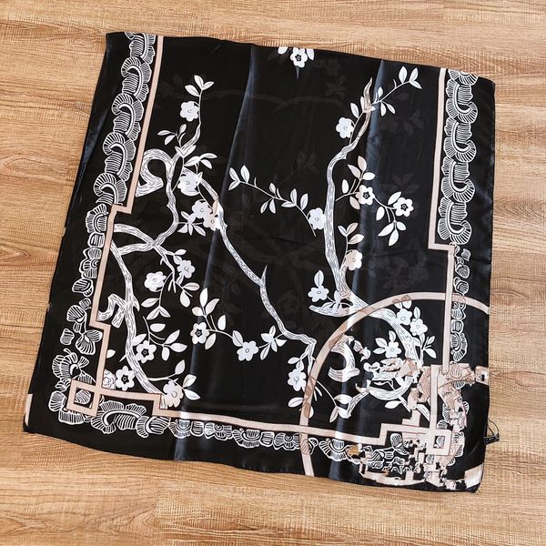 2023 new long scarf high-quality luxury temperament summer travel air conditioning silk scarf, Blue;gray
2023 new long scarf high-quality luxury temperament summer travel air conditioning silk scarf, Blue;gray