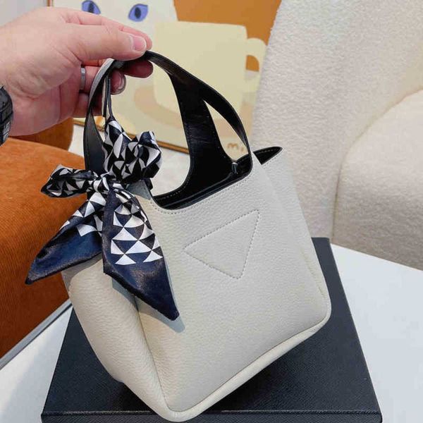 tote bucket bag casual shoulders-bag crossbody woman brand handbag lady classic female design wallets 220908
tote bucket bag casual shoulders-bag crossbody woman brand handbag lady classic female design wallets 220908