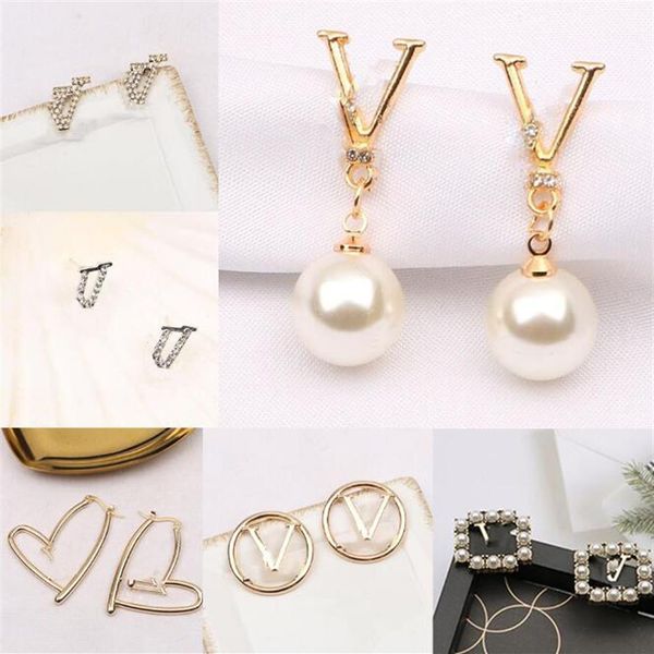 20color luxury brand designers v letters stud geometric exaggerate famous women tassel crystal rhinestone pearl earring wedding pa239x, Golden;silver
20color luxury brand designers v letters stud geometric exaggerate famous women tassel crystal rhinestone pearl earring wedding pa239x, Golden;silver