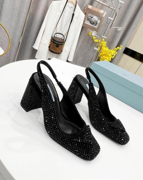2022 thick heel high heels sandals designers rhinestone sequins embellished dinner party shoes back strap slippers ladies single s8151850, Black
2022 thick heel high heels sandals designers rhinestone sequins embellished dinner party shoes back strap slippers ladies single s8151850, Black