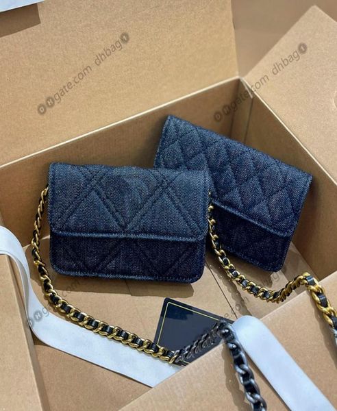 15x8cm womens french 19 woc designer wallets blue denim diamond pattern quilted luxury handbag gold hardware shoulder crossbody co4144733, Red;black
15x8cm womens french 19 woc designer wallets blue denim diamond pattern quilted luxury handbag gold hardware shoulder crossbody co4144733, Red;black