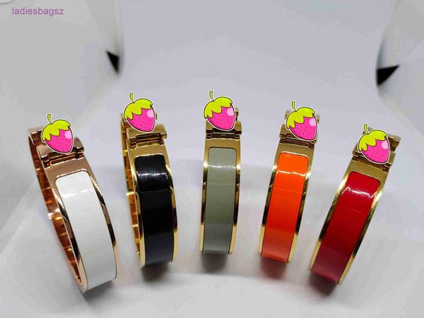 original edition hermss special h-button enamel color women's bracelet 12mm spring titanium steel fifth generation open has logo 6o00, Black
original edition hermss special h-button enamel color women's bracelet 12mm spring titanium steel fifth generation open has logo 6o00, Black