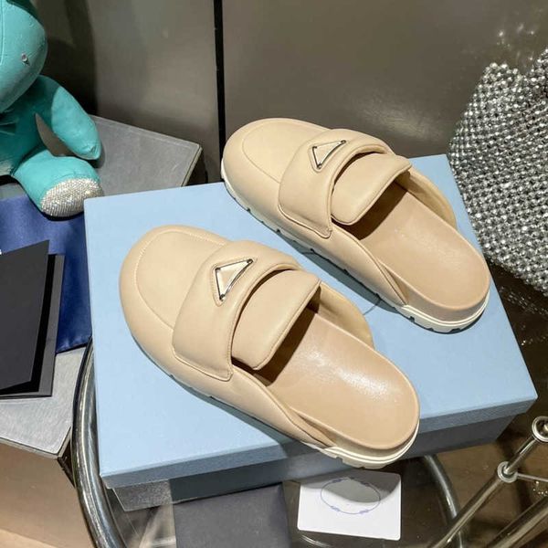 2023 triangle flat muller slippers women thick bottoms soles slipper designer loafers p sandal woman princetown dress ladies casual mules fl, Black
2023 triangle flat muller slippers women thick bottoms soles slipper designer loafers p sandal woman princetown dress ladies casual mules fl, Black