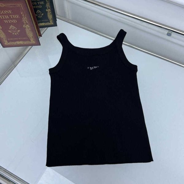 23ss womens designer clothing vest camis tank knitted camisole vests womens tanks camis chest logo embroidery show thin solid color knit ves, White
23ss womens designer clothing vest camis tank knitted camisole vests womens tanks camis chest logo embroidery show thin solid color knit ves, White