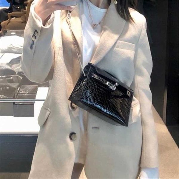 herms kellier bags new generation crocodile pattern versatile chain simple small bag one shoulder oblique straddle portable fashion calfskin
herms kellier bags new generation crocodile pattern versatile chain simple small bag one shoulder oblique straddle portable fashion calfskin