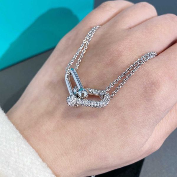 designer v gold tiffay horseshoe buckle necklace with glossy 18k rose hardware valley ailing same clavicle chain yec6, Black
designer v gold tiffay horseshoe buckle necklace with glossy 18k rose hardware valley ailing same clavicle chain yec6, Black
