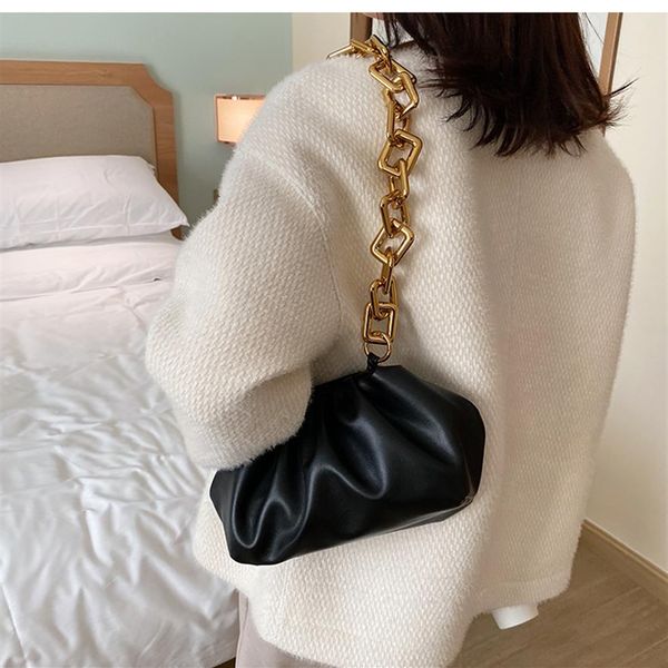 2021 winter new womens designer fashion handbag vintage chain shoulder elegant female soft crossbody bag quality leather hobo mess223z, Black;red
2021 winter new womens designer fashion handbag vintage chain shoulder elegant female soft crossbody bag quality leather hobo mess223z, Black;red